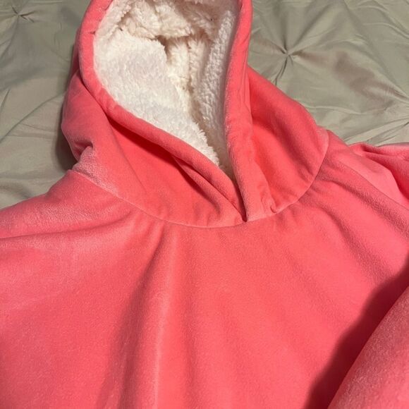 The Comfy in Pink - Picture 2 of 7